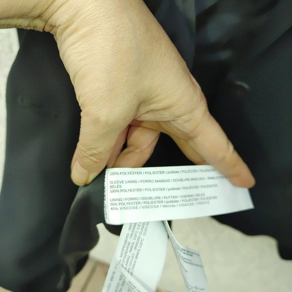 NWT Mango MNG Ruffle Frilled Bell Sleeves Black Jacket. M - Picture 5 of 5